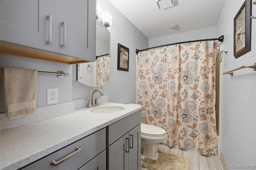 9380 Englishman Drive Property Photo 26