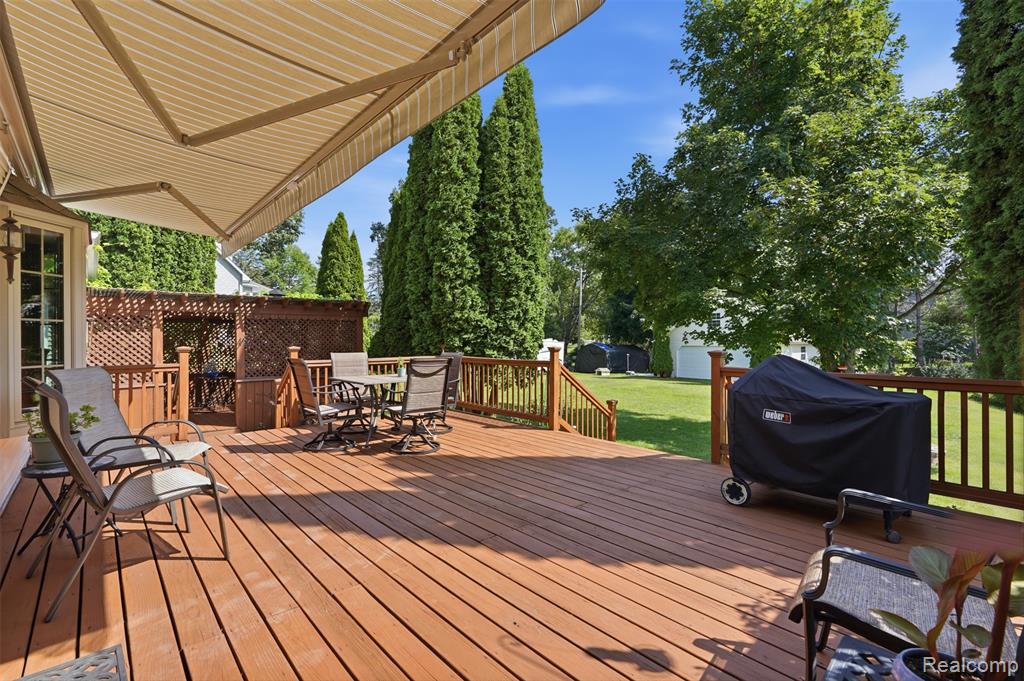 9380 Englishman Drive Property Photo 39