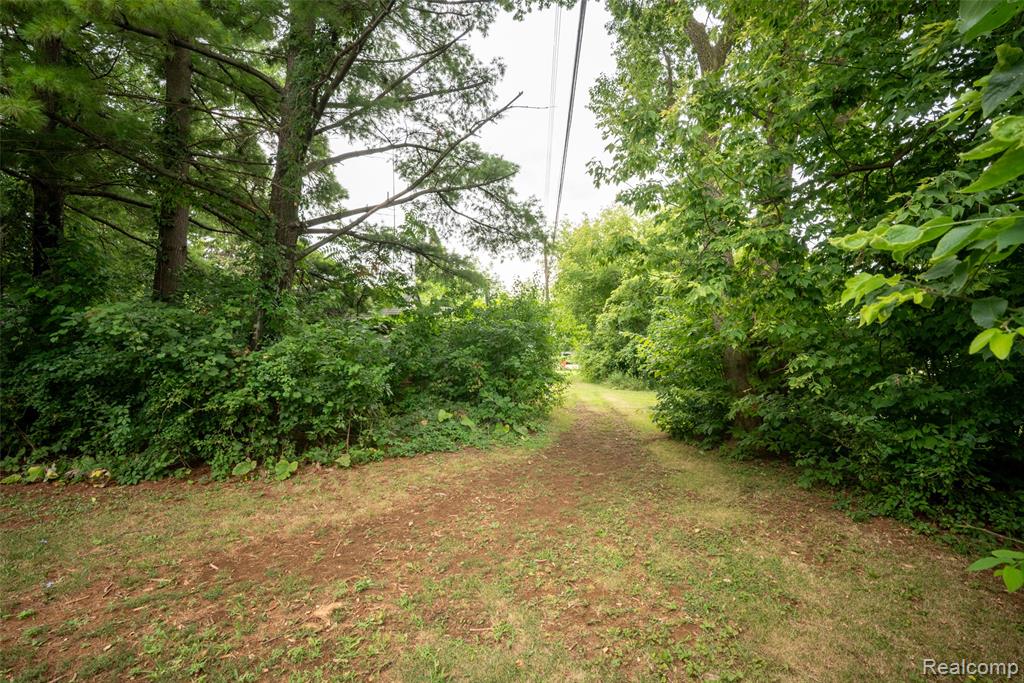 22211 Grandy Street Property Photo 14