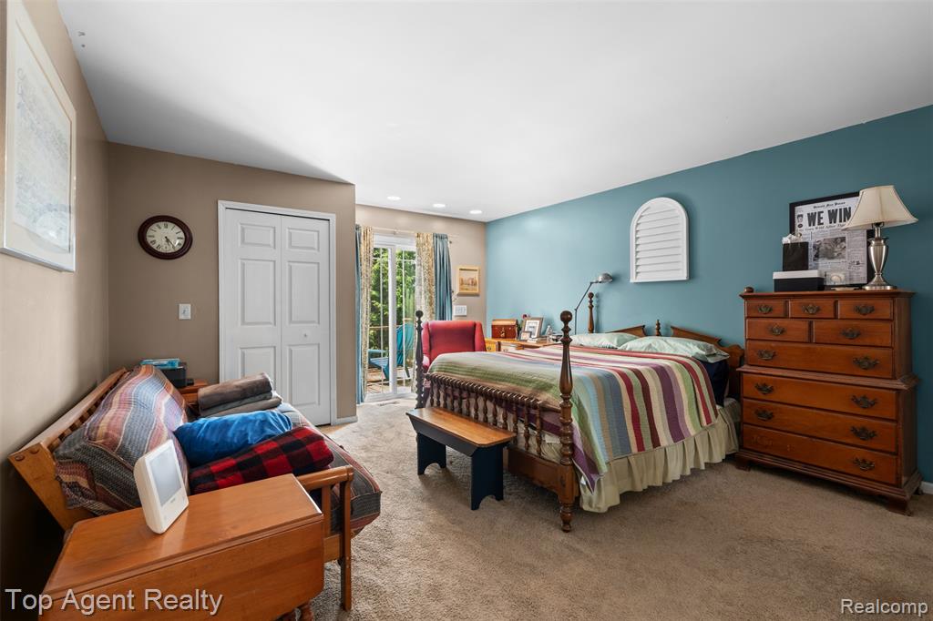 312 Beach Drive Property Photo 33