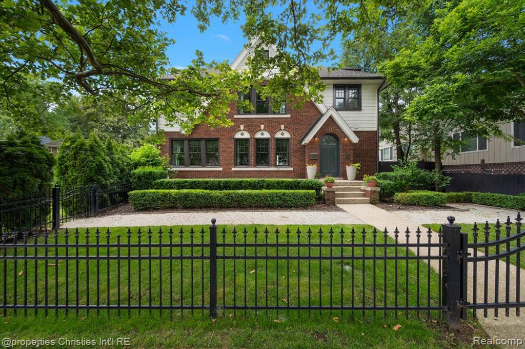 972 Ann Street Property Photo 1