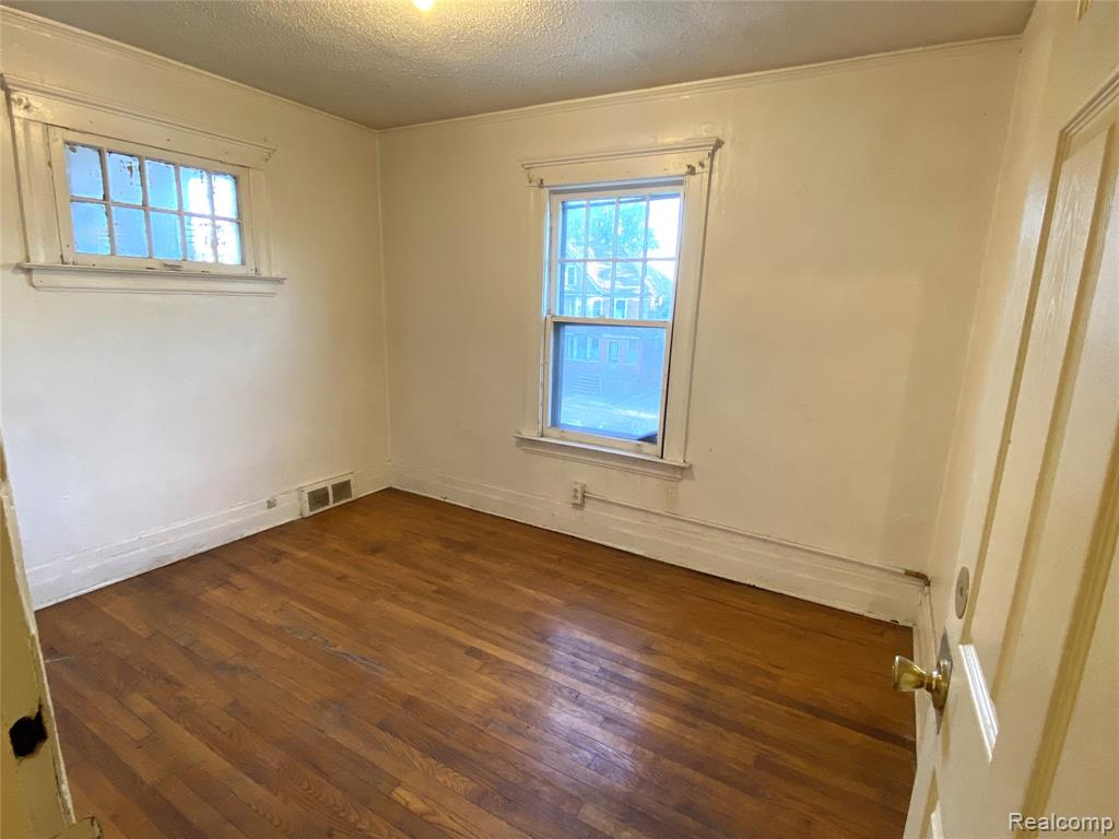 601 Westminster Street Property Photo 16