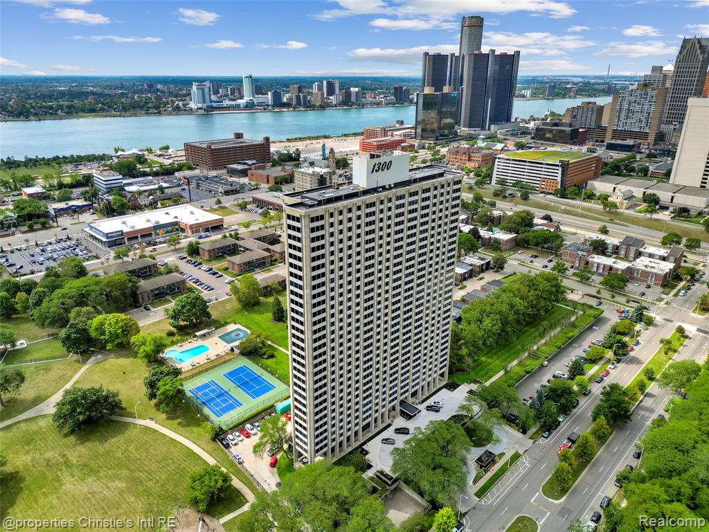 1300 E Lafayette Street Property Photo 17