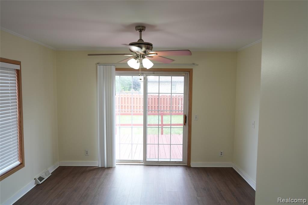 2018 John R Road Property Photo 10