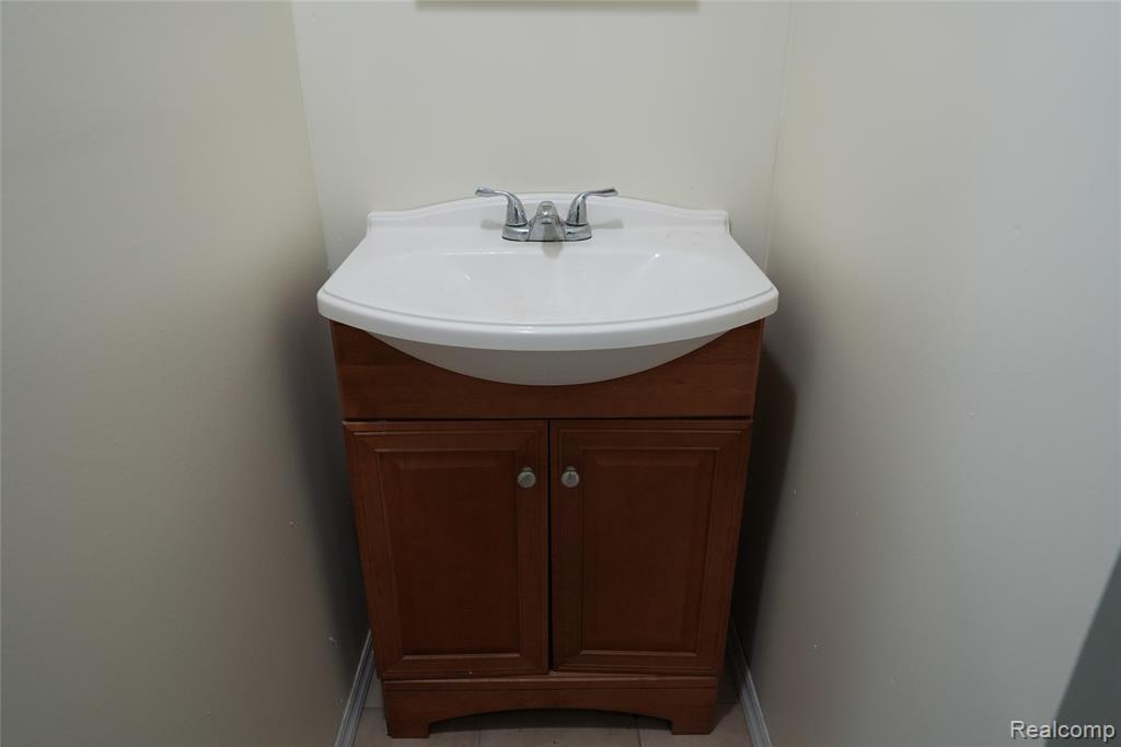 2018 John R Road Property Photo 25