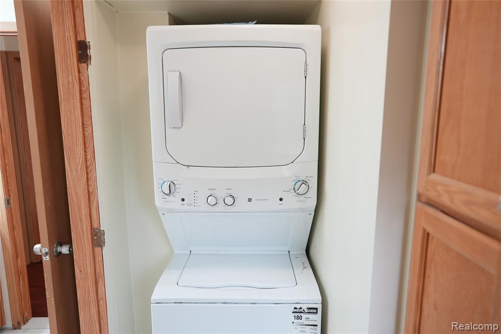 2018 John R Road Property Photo 38