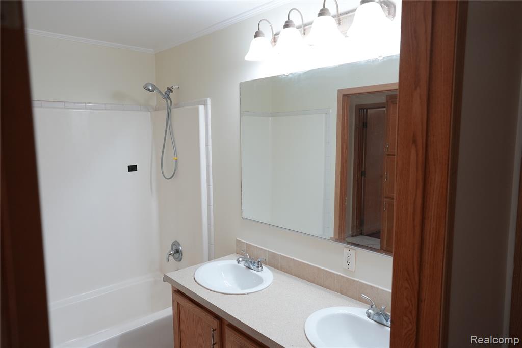 2018 John R Road Property Photo 40