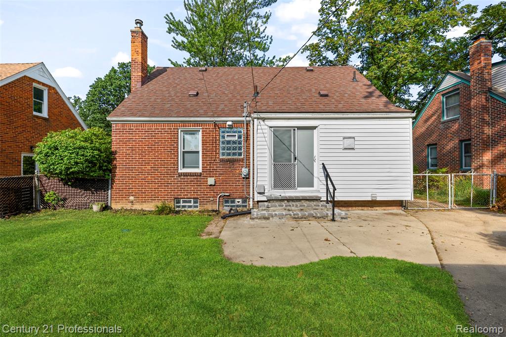 2712 N Vermont Avenue Property Photo 37