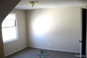 20715 Moross Road Property Photo 5