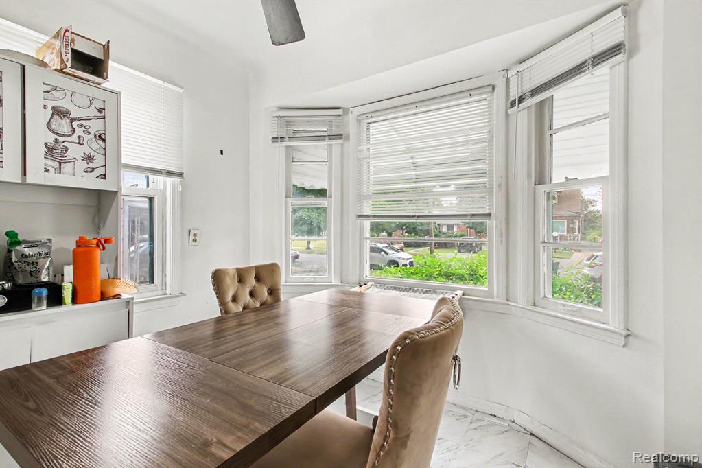 3145 S Liddesdale Street Property Photo 10