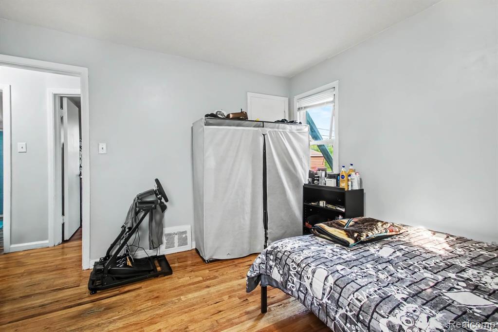 3145 S Liddesdale Street Property Photo 13