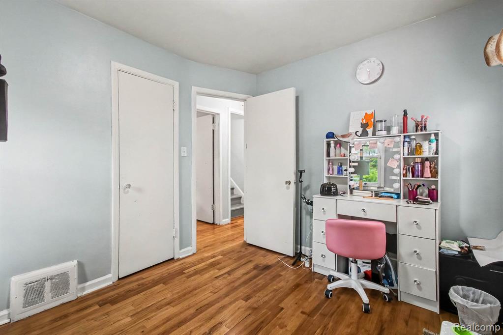 3145 S Liddesdale Street Property Photo 16