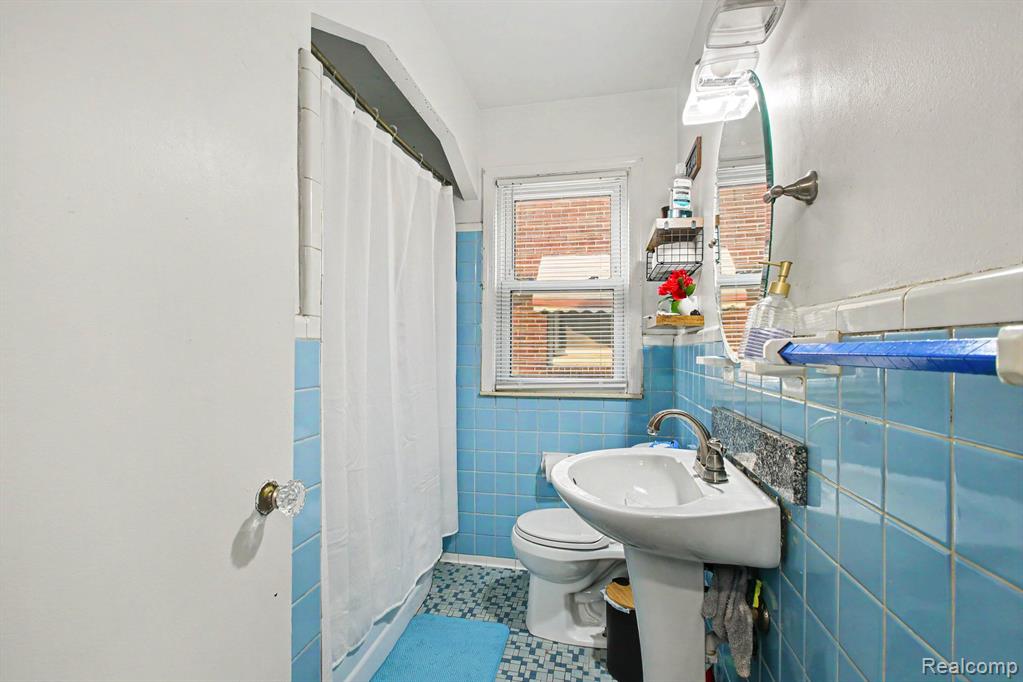 3145 S Liddesdale Street Property Photo 20