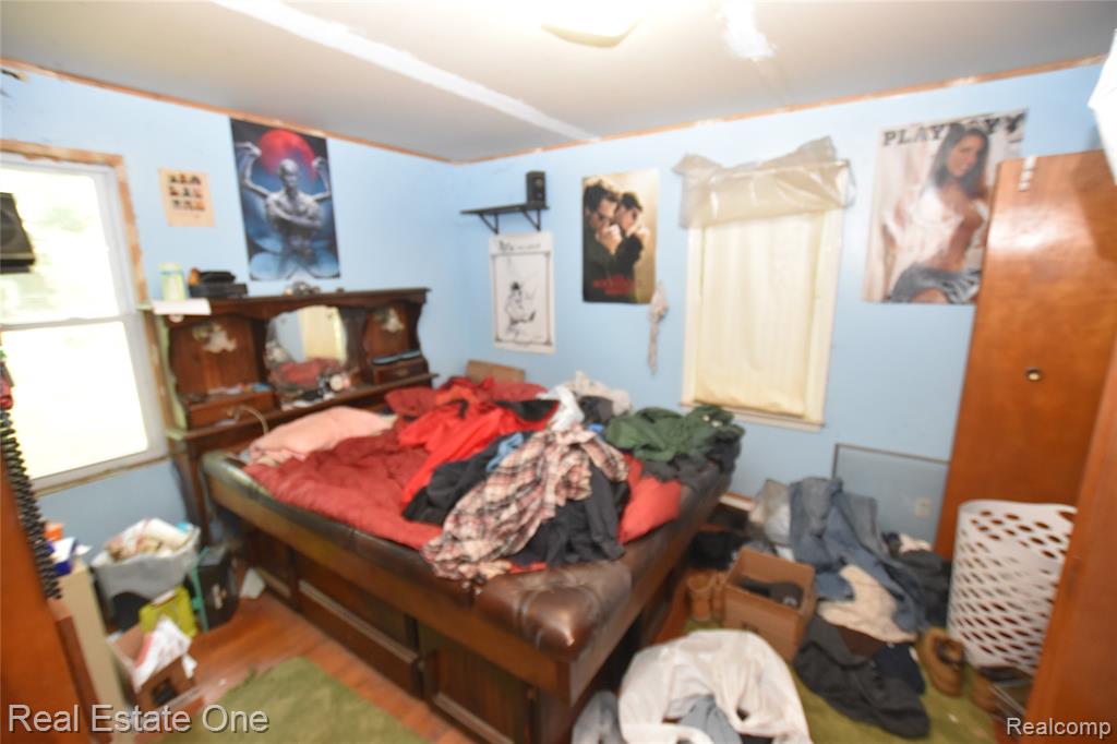 3482 W Maple Road Property Photo 15
