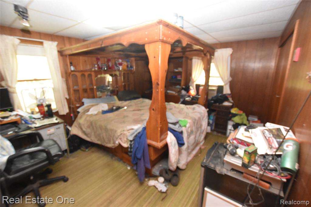 3482 W Maple Road Property Photo 17