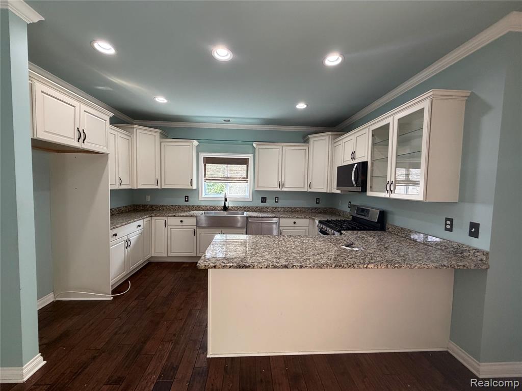 7876 Donegal Court Property Photo 10