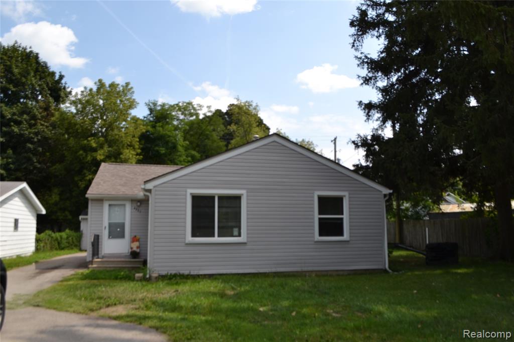 4265 Van Slyke Road Property Photo 2