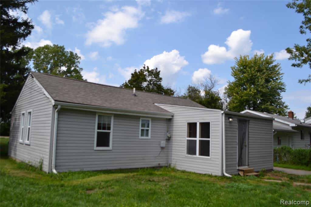 4265 Van Slyke Road Property Photo 6