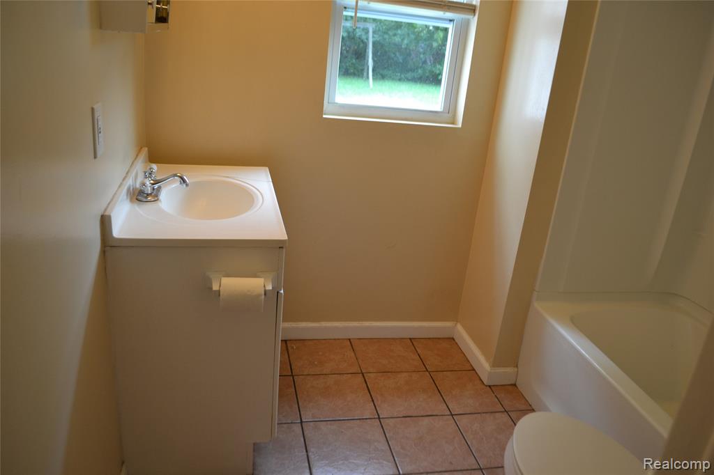 4265 Van Slyke Road Property Photo 18