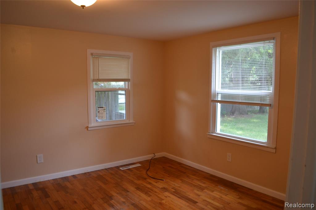4265 Van Slyke Road Property Photo 21
