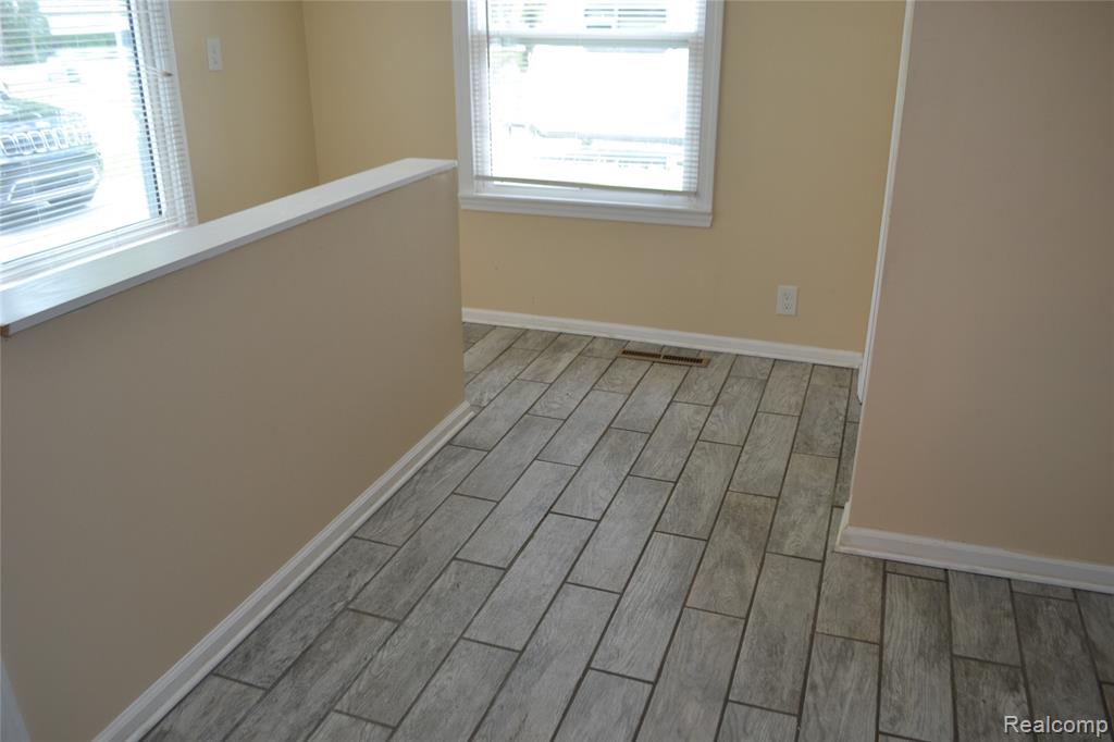 4265 Van Slyke Road Property Photo 23