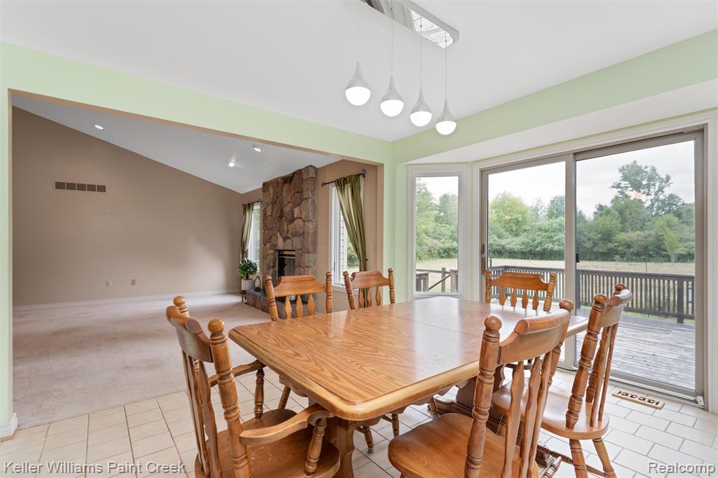 210 Mayfield Property Photo 11