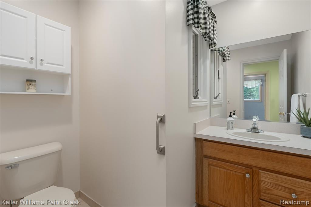 210 Mayfield Property Photo 16