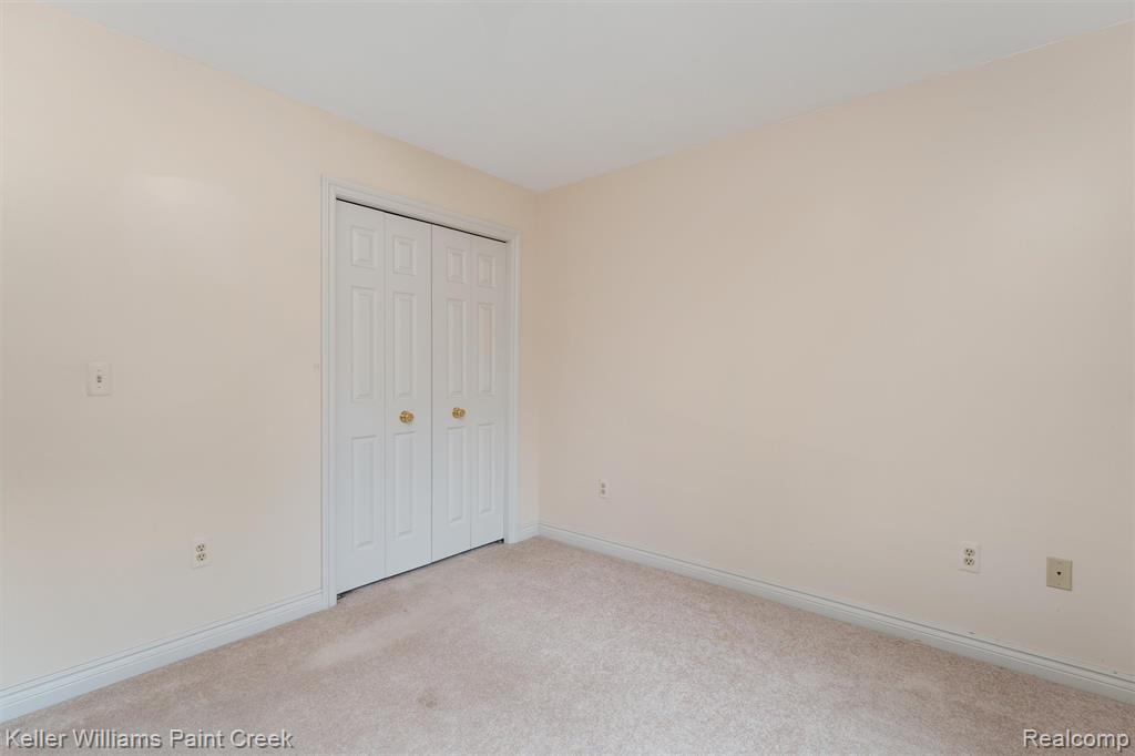 210 Mayfield Property Photo 20