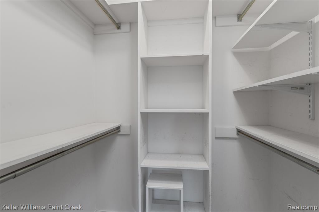 210 Mayfield Property Photo 29