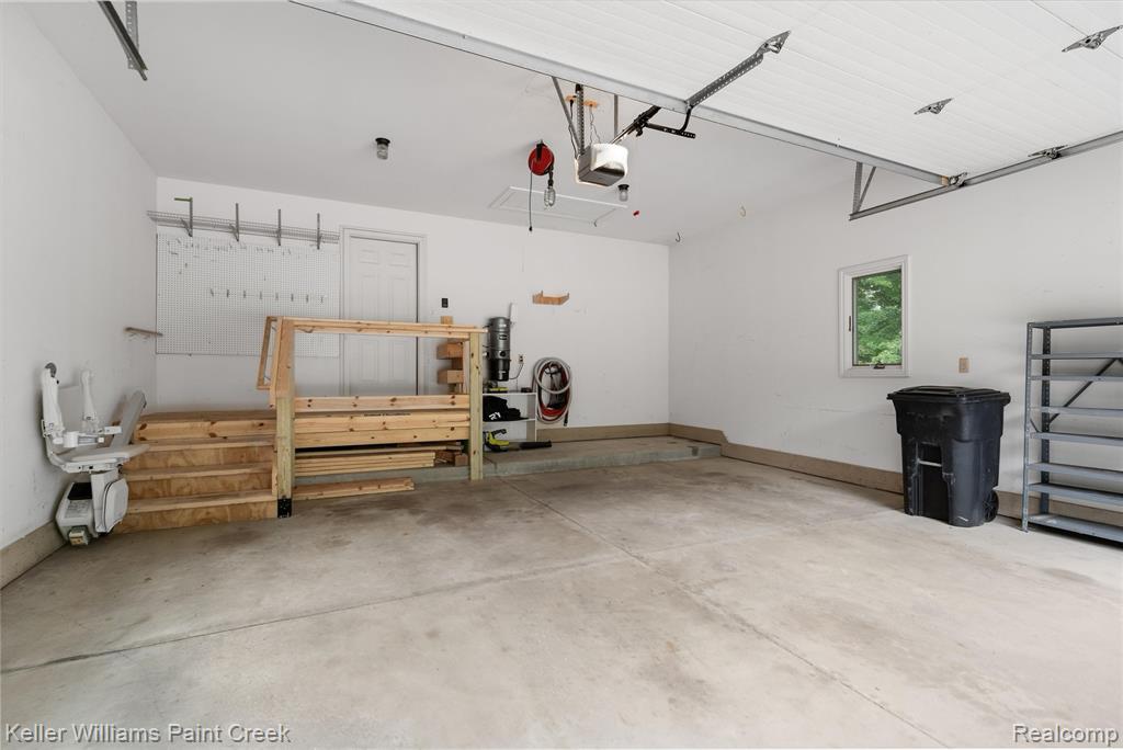 210 Mayfield Property Photo 31