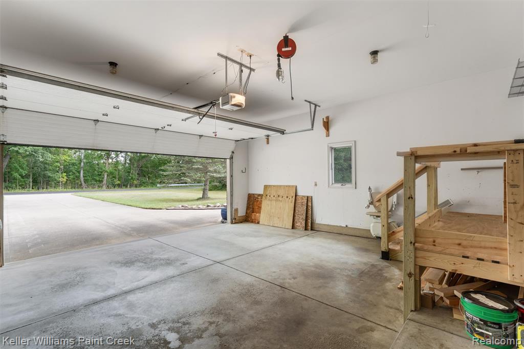 210 Mayfield Property Photo 33
