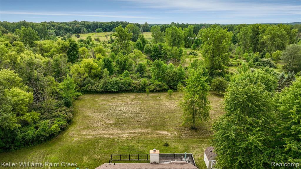 210 Mayfield Property Photo 46