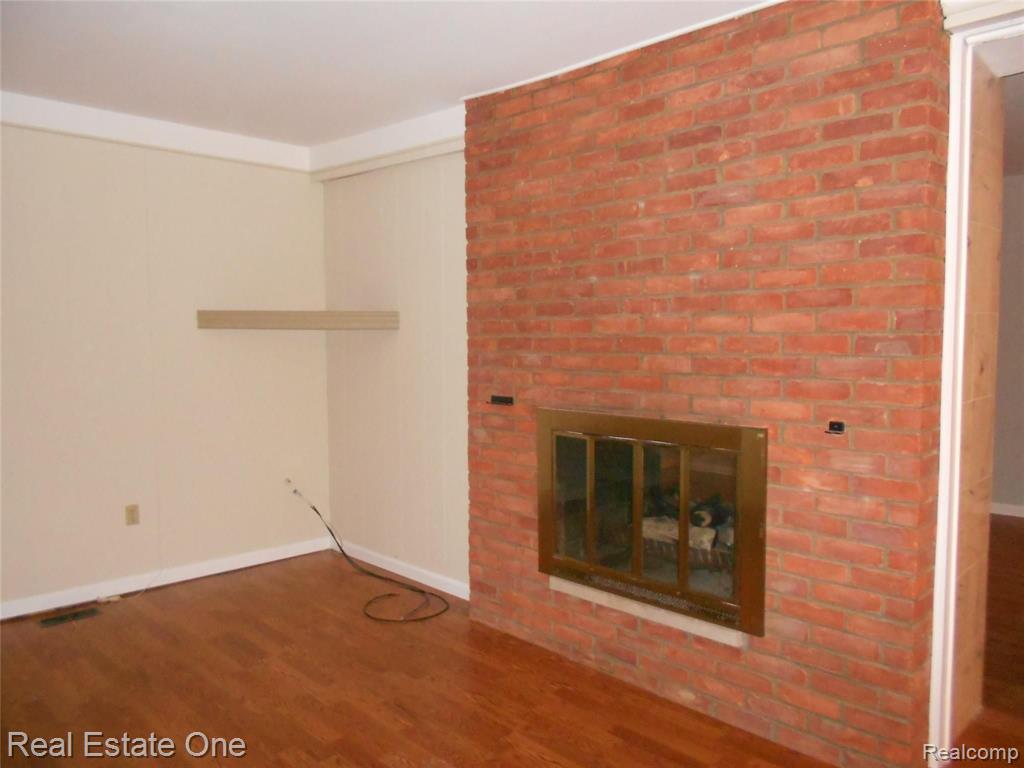 3541 Tothill Drive Property Photo 5