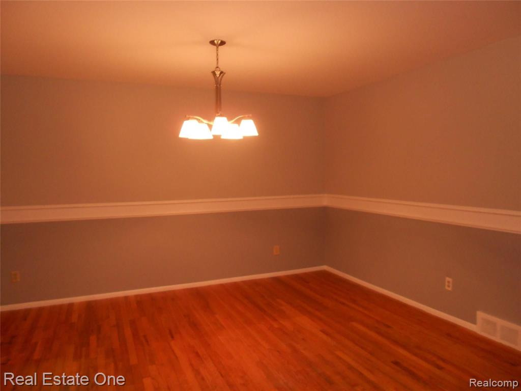 3541 Tothill Drive Property Photo 6
