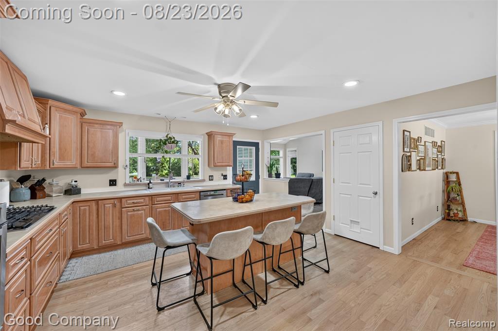 2145 Cole Road Property Photo 6