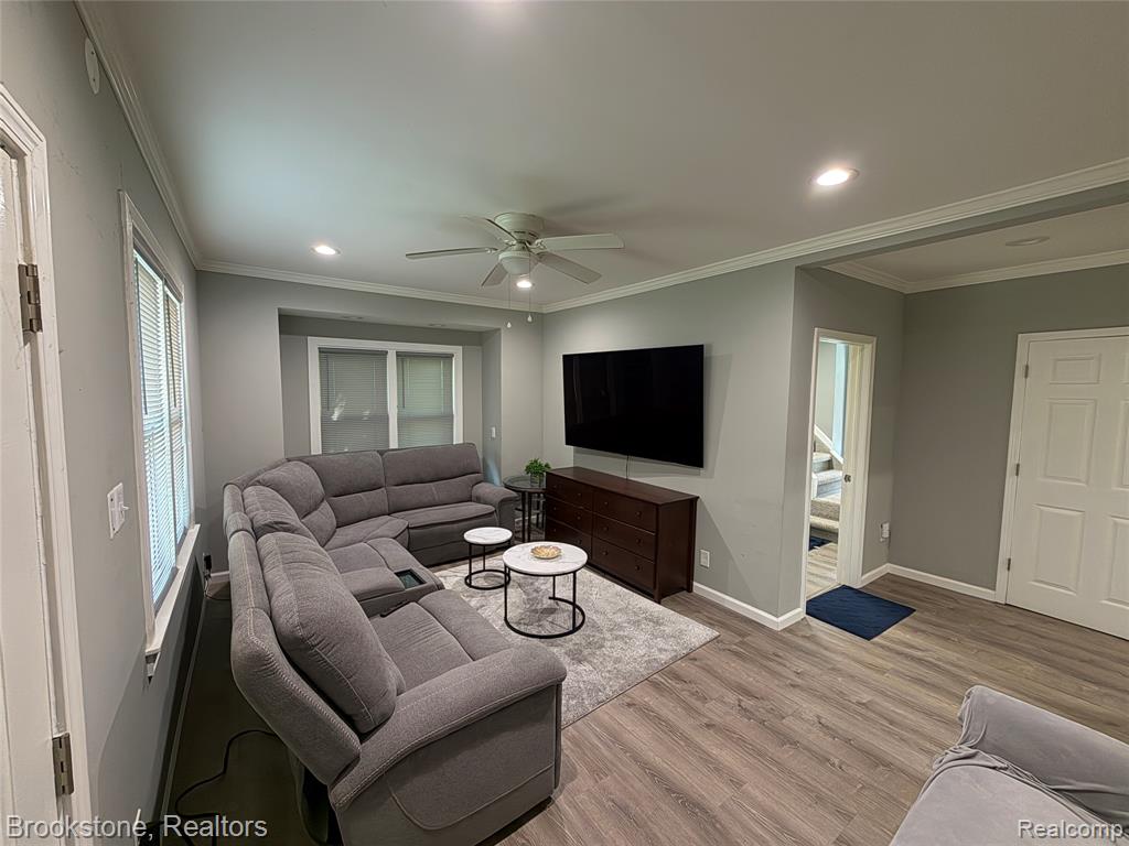 23151 Lawson Avenue Property Photo 3