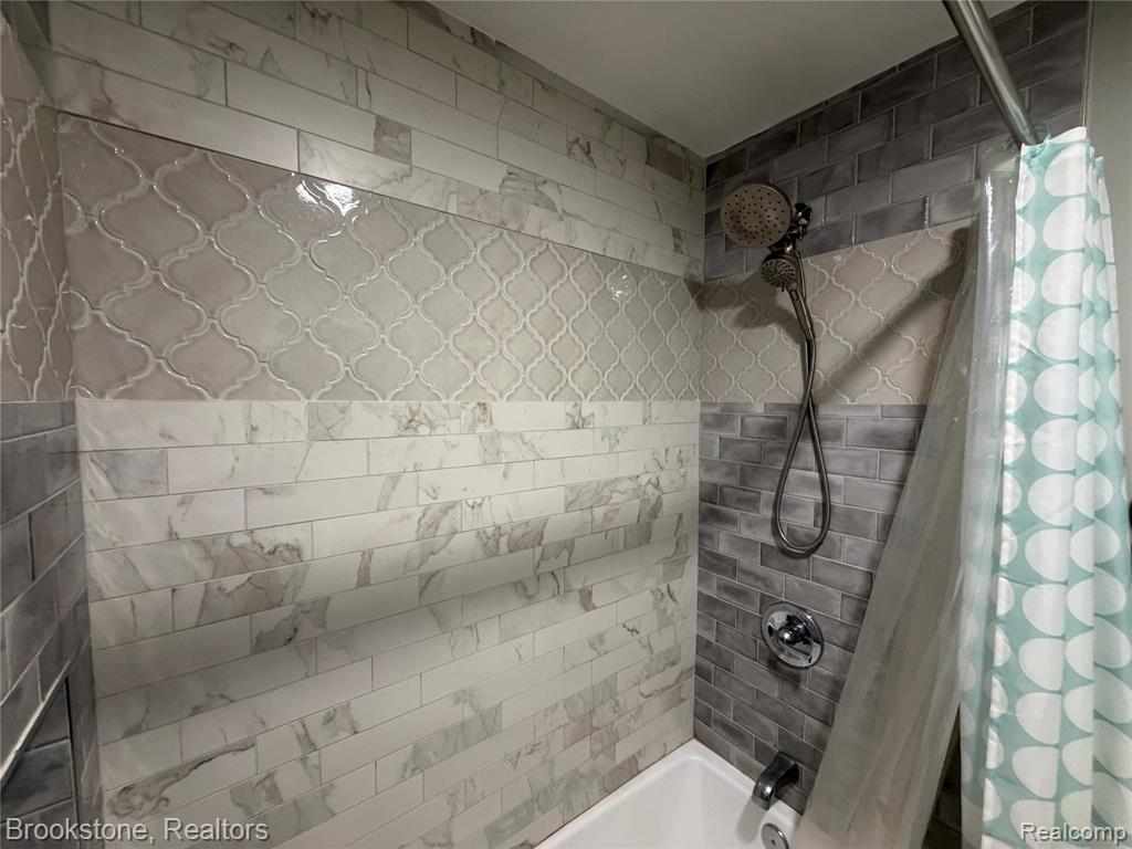 23151 Lawson Avenue Property Photo 12