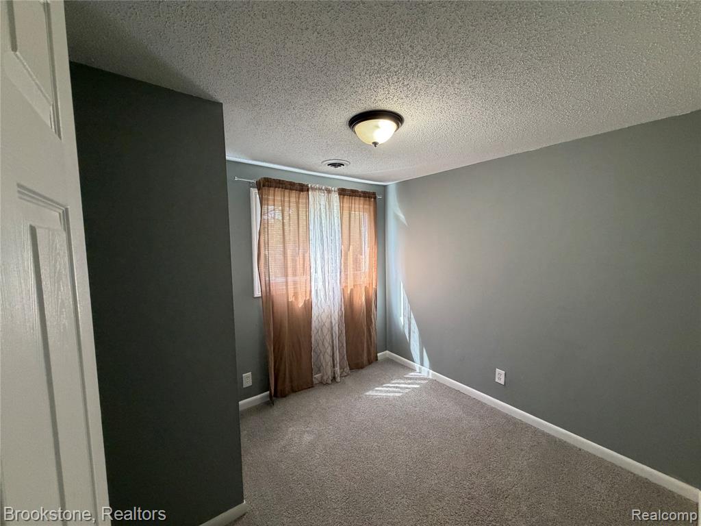 23151 Lawson Avenue Property Photo 14