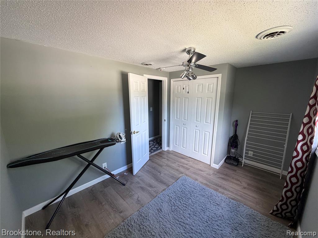 23151 Lawson Avenue Property Photo 17