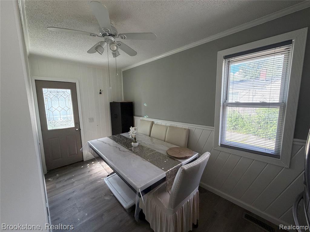 23151 Lawson Avenue Property Photo 48