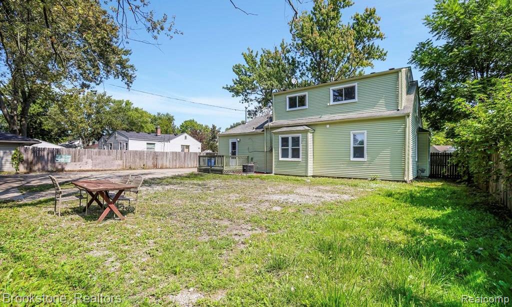 23151 Lawson Avenue Property Photo 52