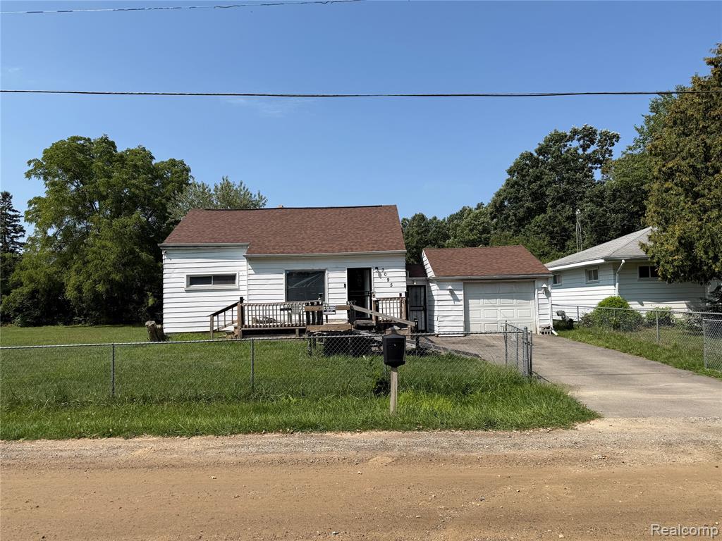 3095 Maywood Drive Property Photo 1