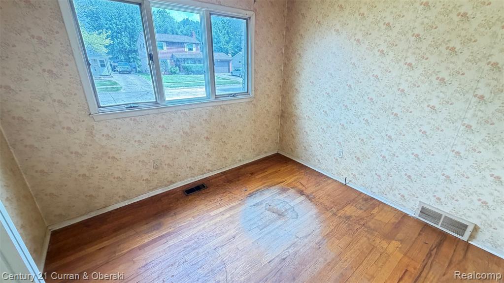 38609 Scott Drive Property Photo 10