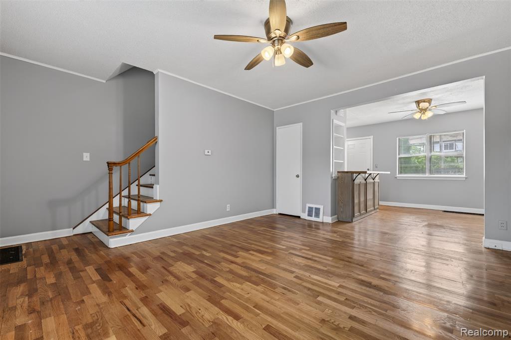 316 Sheffield Avenue Property Photo 9