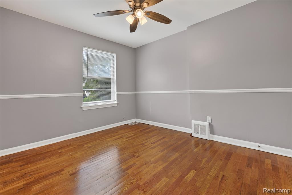 316 Sheffield Avenue Property Photo 18