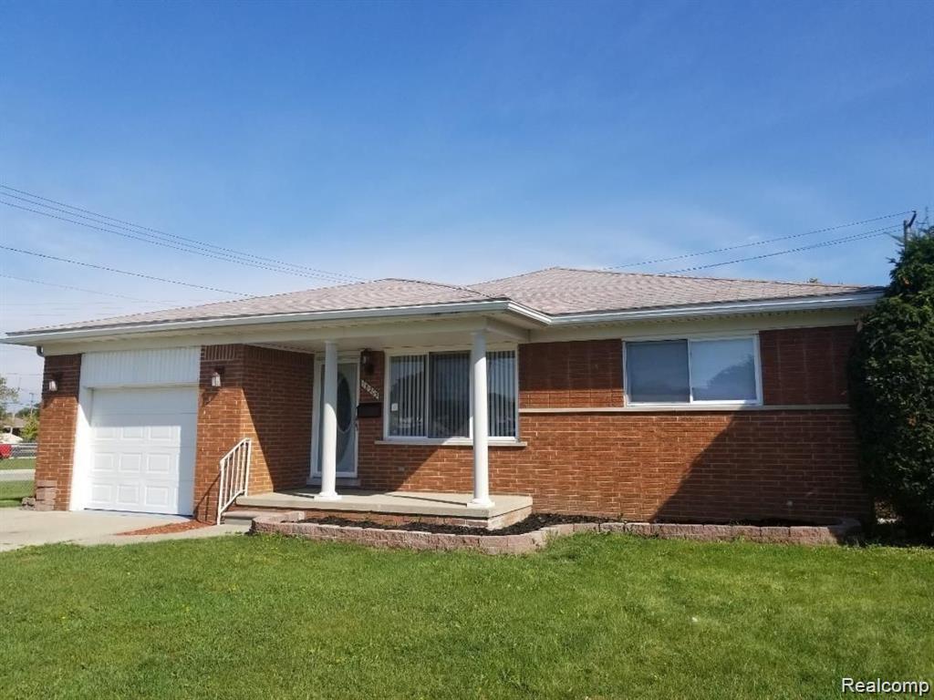 18203 Mott Property Photo 1