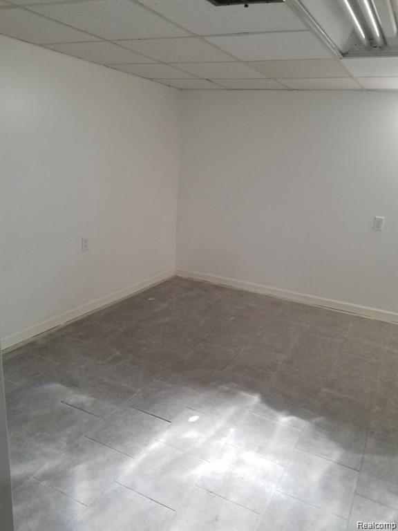18203 Mott Property Photo 9