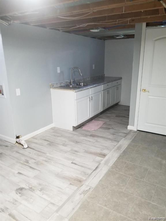 18203 Mott Property Photo 11