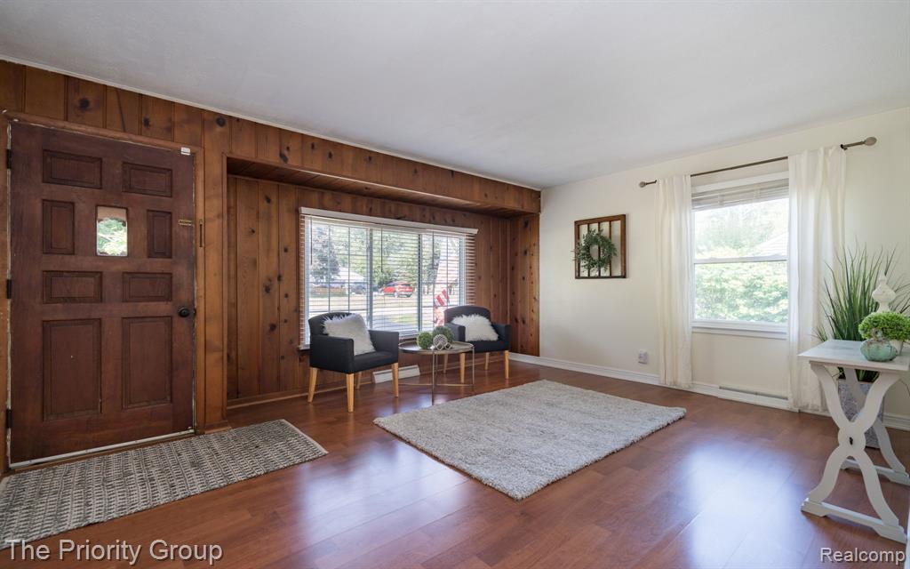 5515 Clinton River Drive Property Photo 14