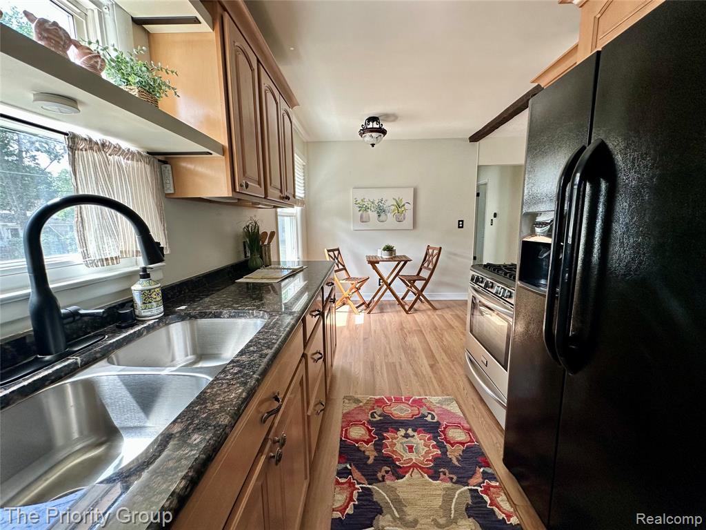 5515 Clinton River Drive Property Photo 19